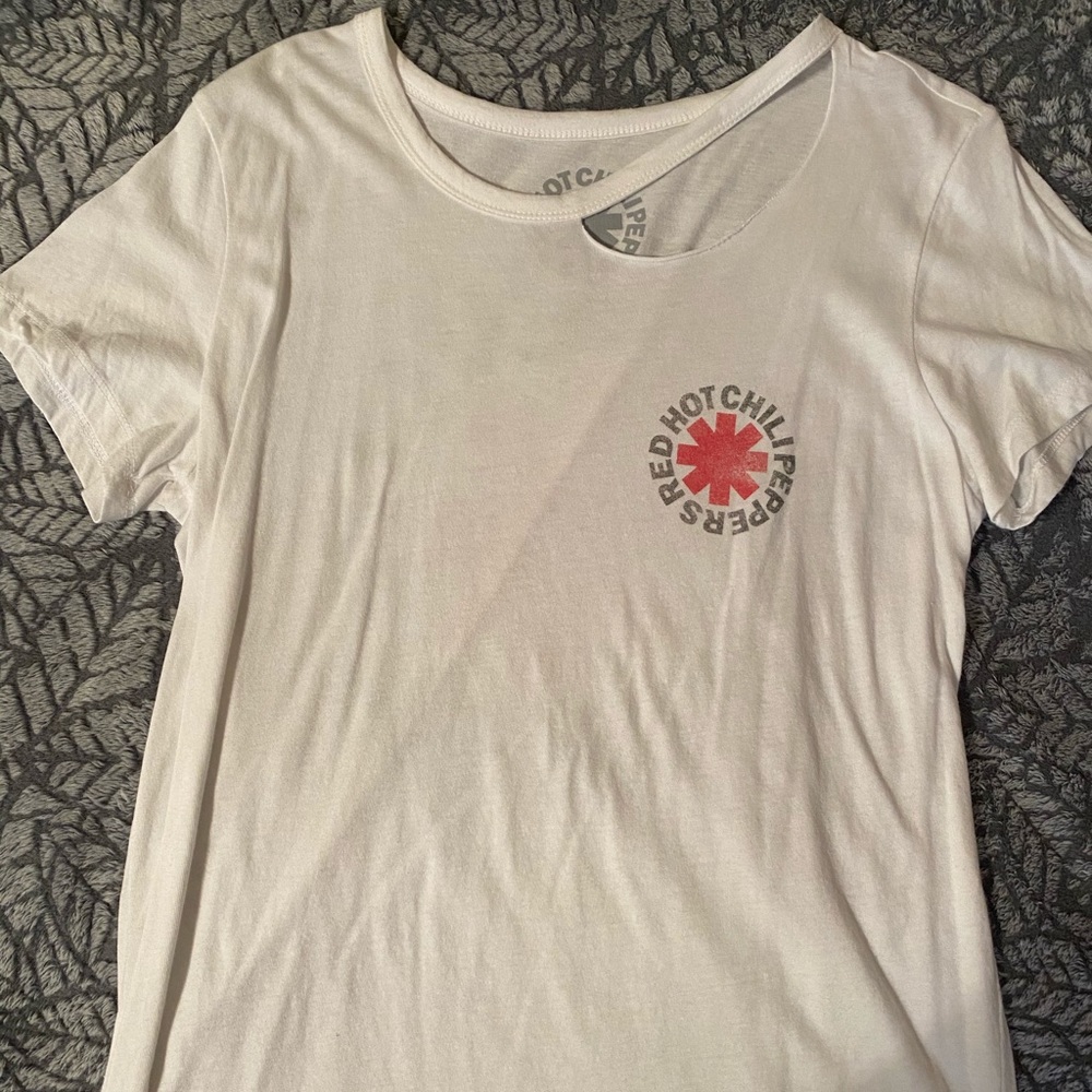 White short-sleeved red hot chili peppers top